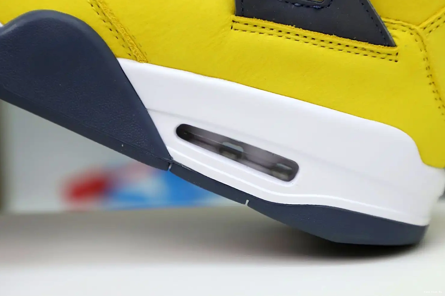AIR JORDAN 4 Kimikick JORDAN AIR 2021 'LIGHTNING' RETRO 0818